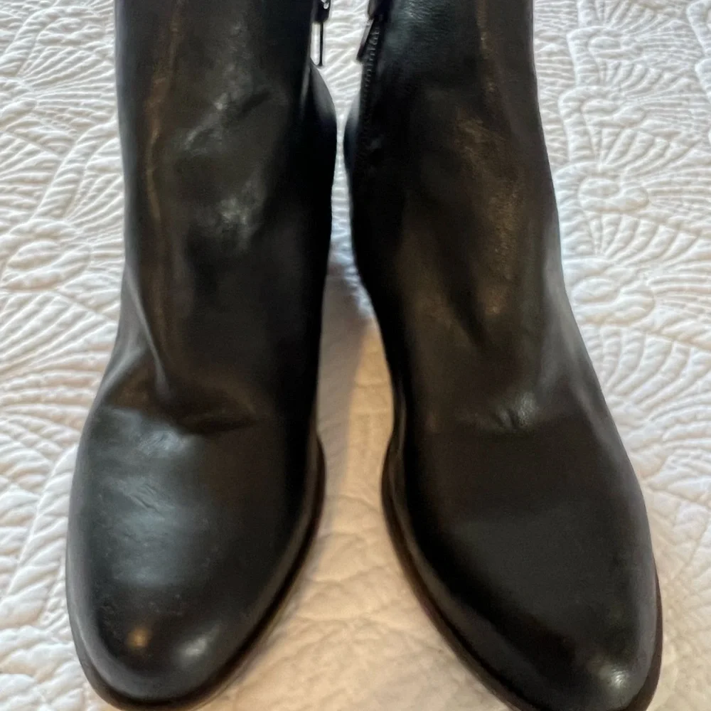 Italian Made Elegant Black Lamb leather Knee-High Women's Boots